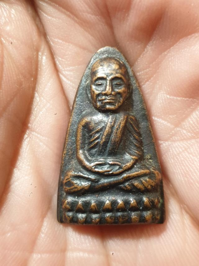 หลวงพ่อทวด หลังหนังสือ วัดช้างให้  ปี24