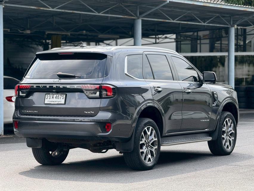 FORD EVEREST Y22 a 23 Wagon 4dr Titanium+7stAuto 4WD 2.0DTTi (Bi-Turbo) 10sp สีเทาดำ  4