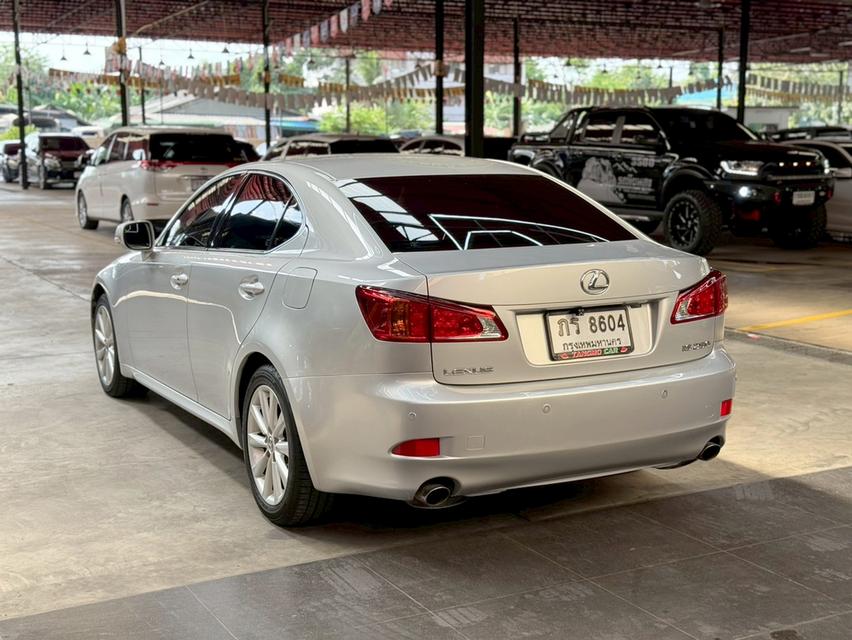 Lexus IS250 2.5 ปี 2010รถบ้านแท้  ออพชั่นแน่น สภาพพร้อมใช้งาน รูปที่ 3