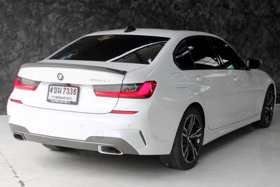 รหัสรถ JRS7336 📌 เข้าใหม่ BMW 3 Series Li สีขาว ตัวเบนซิน 258 hp