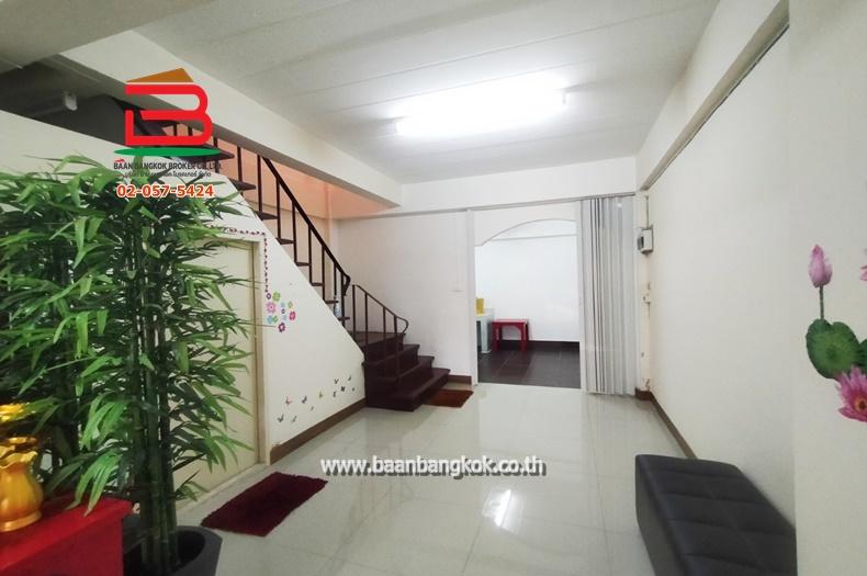 ทาวน์โฮม หมู่บ้าน บัวทองธานี เนื้อที่ 17 ตรว ถ.กาญจนาภิเษก อ.บางบัวทอง จ.นนทบุรี 3