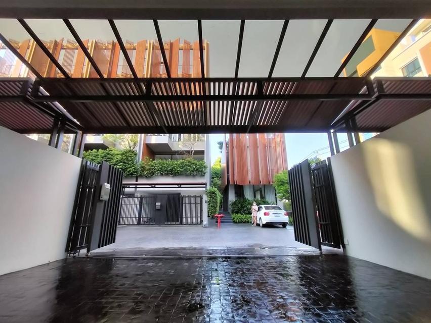 ขาย / เช่า ทาวน์โฮม 4 ชั้น โครงการ  เดอะ พาร์ค เลน สุขุมวิท 105 6