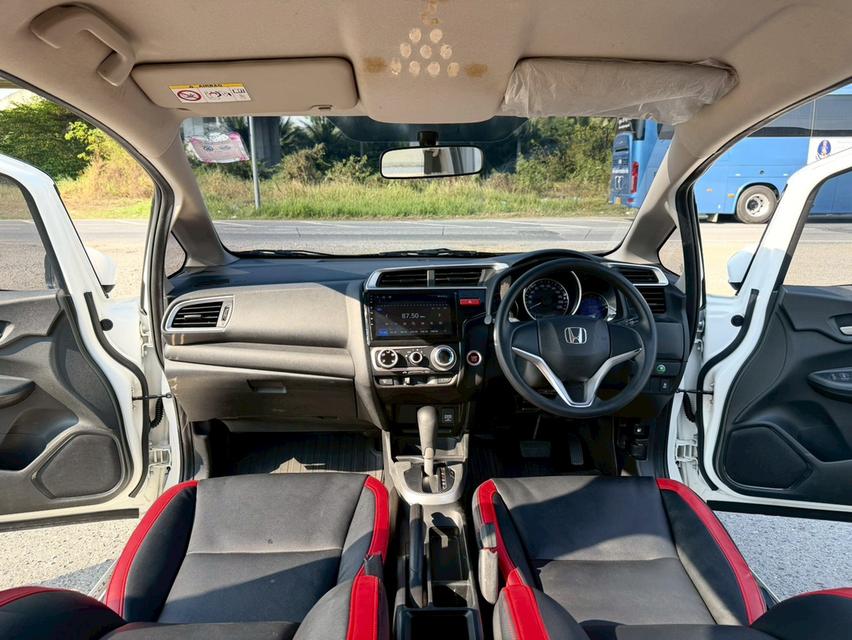 Honda Jazz GK 1.5v ปี 2015 รูปที่ 16