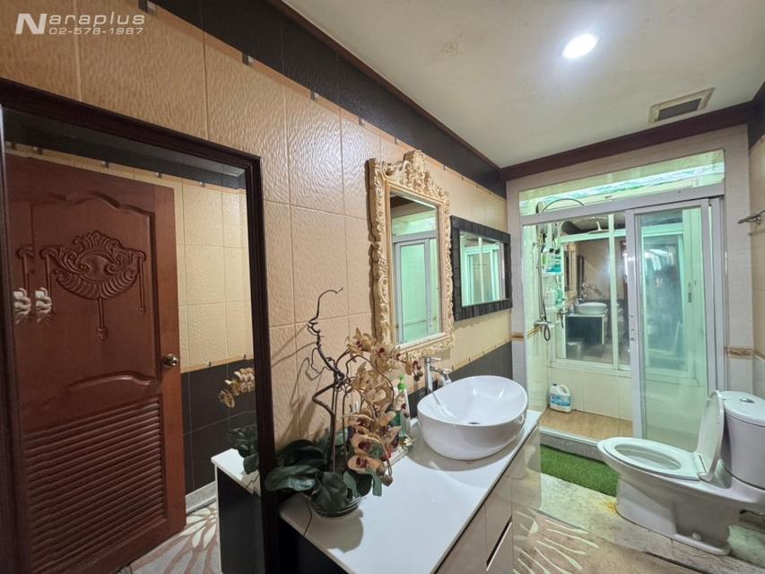 68070948 : ขายบ้านเดี่ยว 2 ชั้น Built-in ทั้งหลัง ขนาด 4 ห้องนอน บนที่ดิน 84.3 ตารางวา หมู่บ้านลัดดารมย์ วัชรพล-สุขาภิบาล 5  14