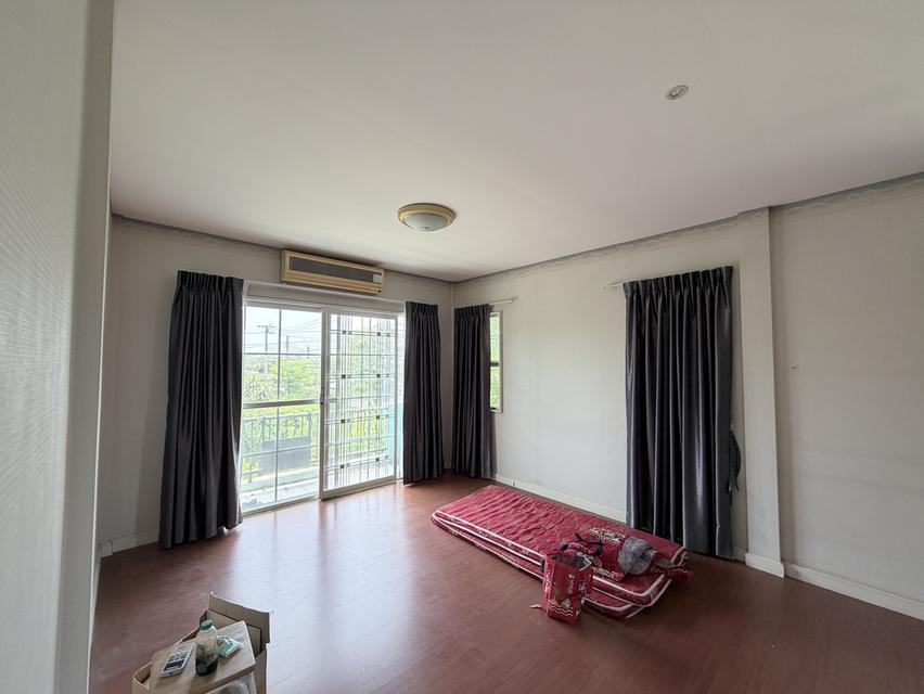 ขายด่วน! บ้านเดี่ยวหลังมุม หมู่บ้านชลลดา วัดลาดปลาดุก 60.3 ตร.วา 4