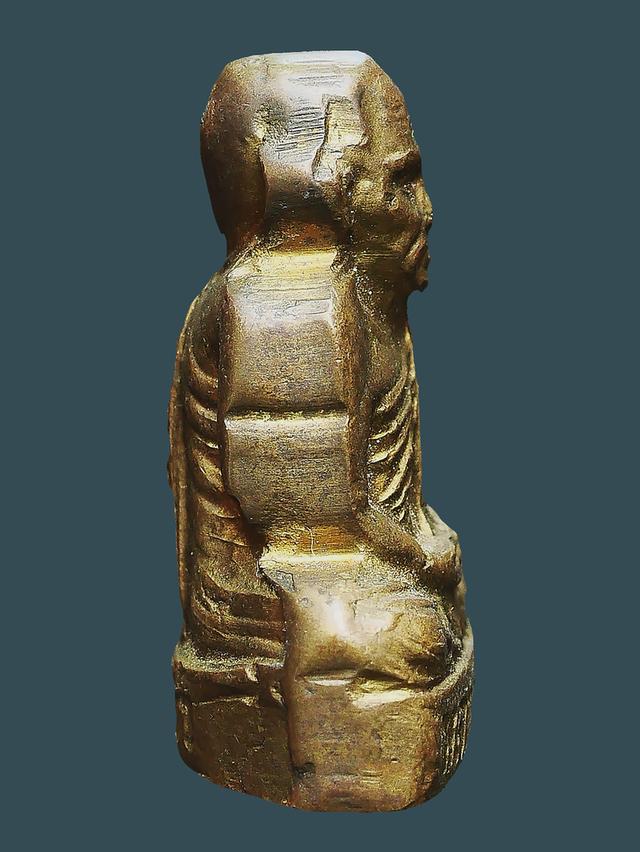 รูปเหมือนปั๊มหลวงพ่อเงิน ปี 15 วัดท้ายน้ำ พิมพ์หน้าแก่ ว ขีด ฐานสูง...เก่าๆ 4