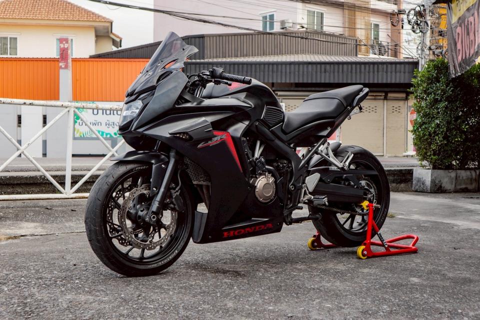CBR650F ปี2018 Honda สีดำ 4