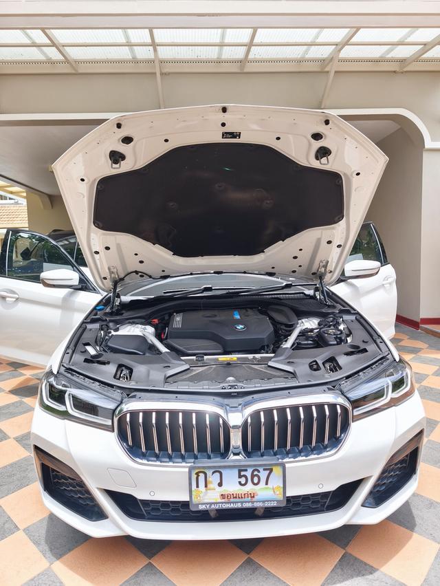 รหัสรถ KPV567 2022 BMW 530e Msprort 18