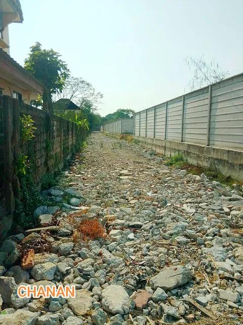 ขายที่ดิน ถ.พุทธมณทลสาย3แยก18 ม.กฤษดานคร เนื้อที่1ไร่ แบ่งขาย 5