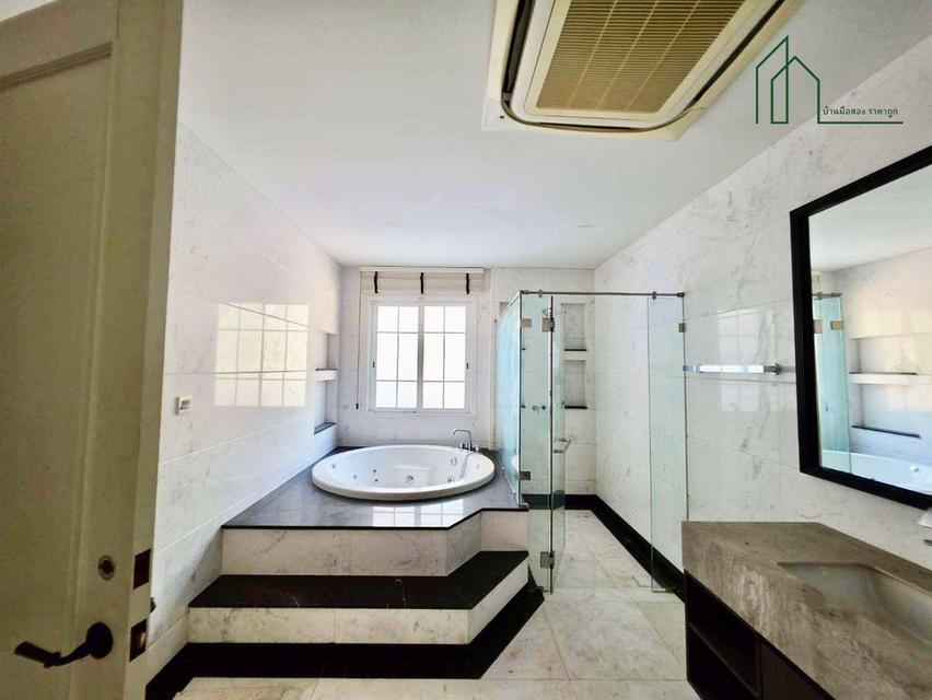 บ้านหรู หมู่บ้านกรานาดา ปิ่นเกล้า-เพชรเกษม ใกล้เดอะมอลล์บางแค  5