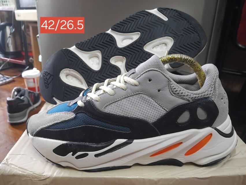 ADIDAS YEEZY BOOST 700 EUR42/26.5สวยใช้งานปรกติ350ค่าส่ง50