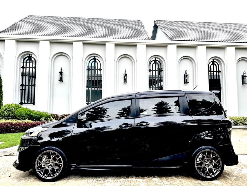 TOYOTA SIENTA 1.5V ปี 2019 รูปที่ 5