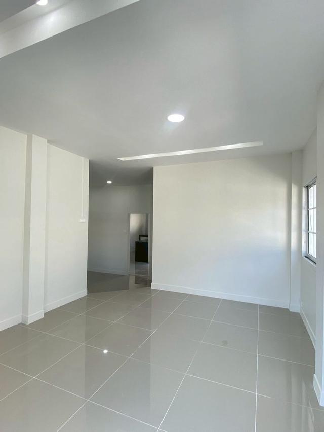 ขายบ้านแฝดสไตล์นอร์ดิก บ้านแฝด 2 ชั้น เนื้อที่ 40 ตรว. หมู่บ้านสายไหมวิลล่า ซอยสายไหม 77 แขวงสายไหม เขตสายไหม กรุงเทพมหานคร 7