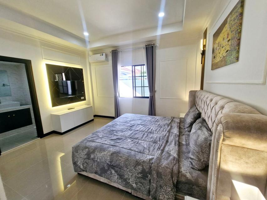 For rent pool villa Pattaya Land and house 7