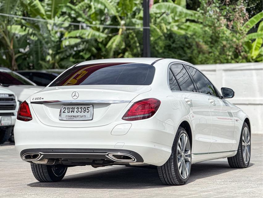 2019 BENZ C-CLASS, C300e AVANTGARDE W205  16