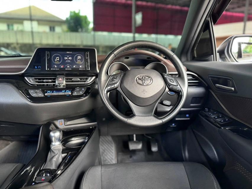 Toyota CHR 1.8Hybrid ปี18 10