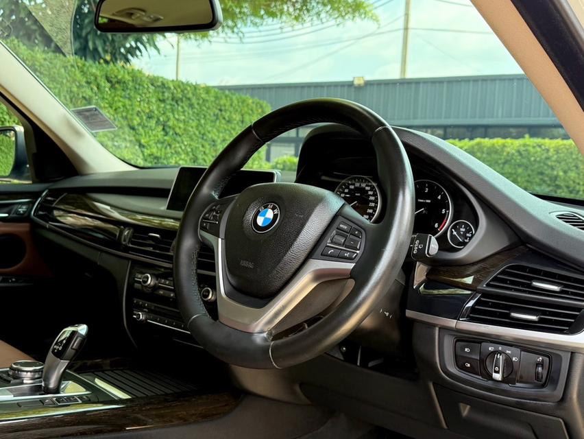 2015 BMW X5 20D รถมือเดียวออกป้ายแดง รถวิ่งน้อย รถเข้าศูนย์ทุกระยะ ไม่เคยมีอุบัติเหตุครับ 10