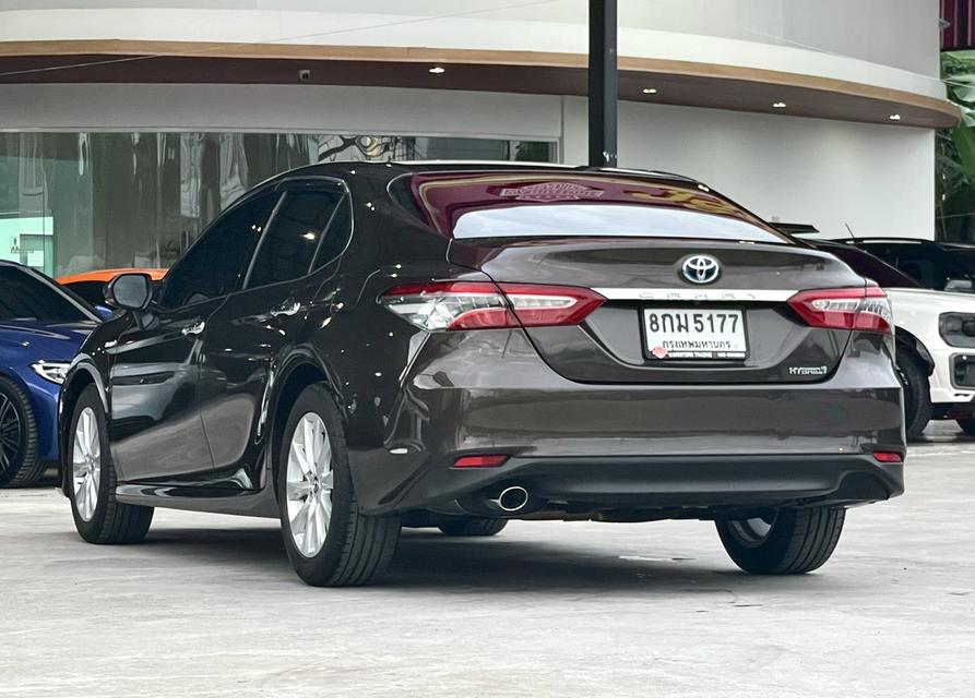 Toyota Camry 2.5Hybrid ปี19 4