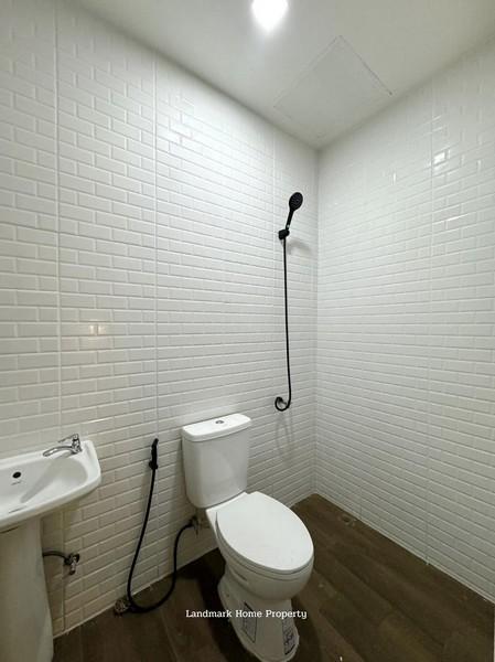 LM24-0221 ขายทาวน์เฮ้าส์ 2 ชั้น หลังมุม รีโนเวทใหม่ มบ.ณนนท์ ซอยวัดลาดปลาดุก เนื้อที่ 29.7 ตรว 3นอน 2น้ำ 8