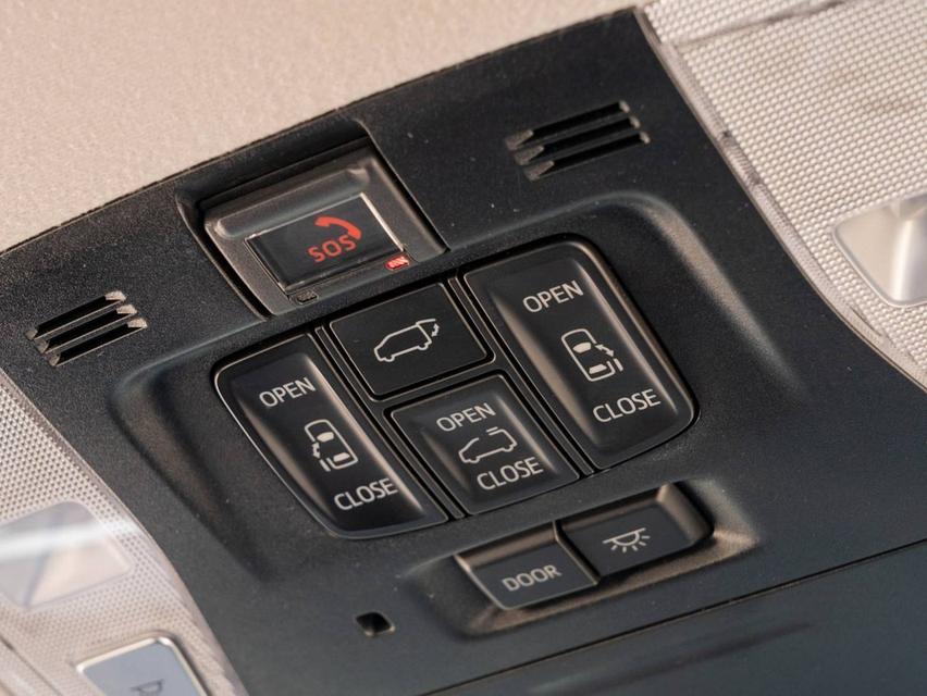 TOYOTA ALPHARD 2.5 SC PACKAGE  ปี 2020  8