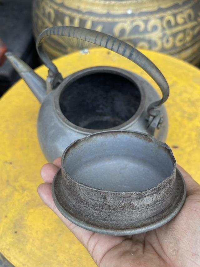 ปั้นชาอี๋ซิง Yixing teapot ผิวขัดมัน สีดำ ใบใหญ่ ป้านชาเก่า กาน้ำชาดินเผาโบราณ