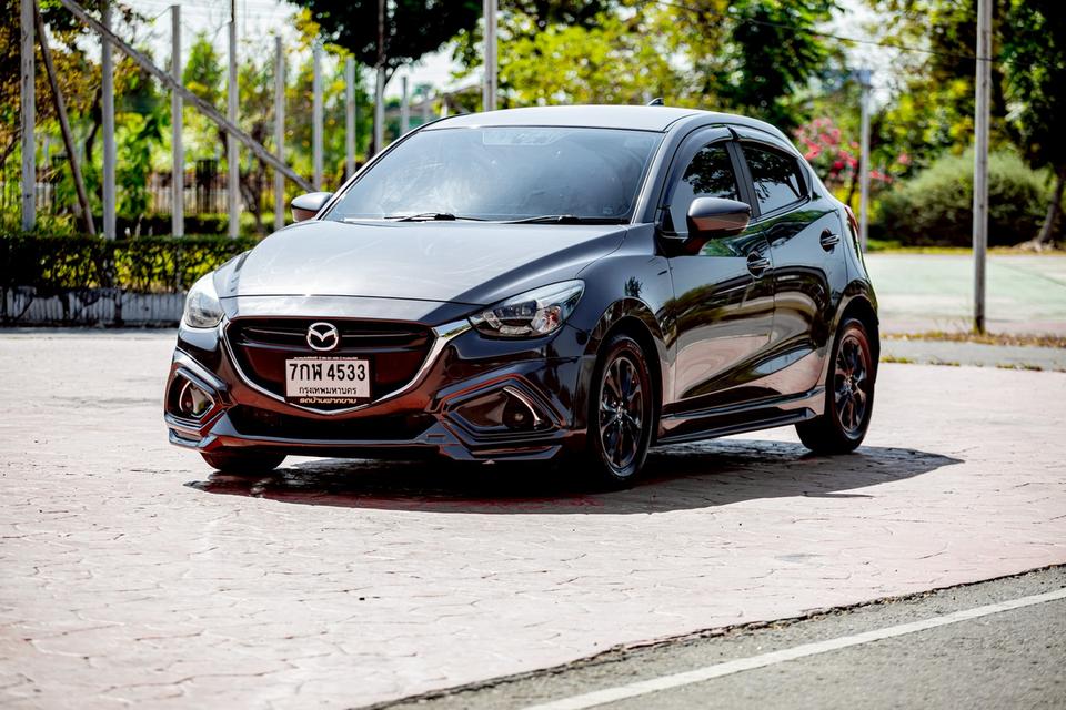 Mazda2 1.3 High Connect Sport Skyactiv ปี 2018 สีเทา