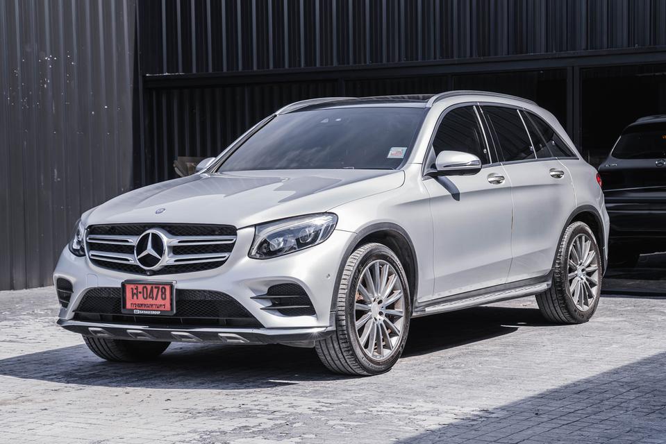 รหัสรถ 67GG9571 Benz GLC 250d AMG 4MATIC ปี 2016