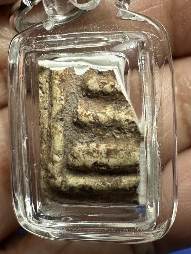 ชิ้นส่วนพระสมเด็จพิมพ์ใหญ่บางขุนพรหม 7