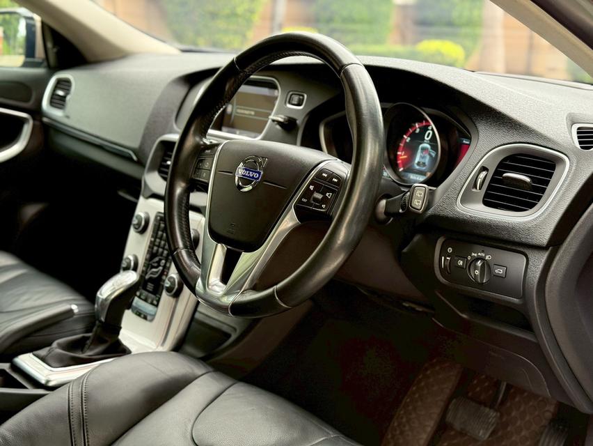 รหัสรถ PJP5340 2014 VOLVO V40 2.0 T5 S 9