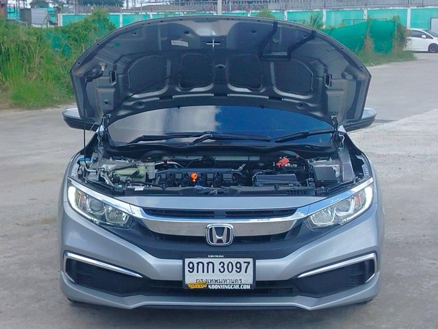 Honda Civic FC 1.8 E CVT (MNC) 2019 สีเทา ออโต้  • มือเดียว โฉม Minorchange 9