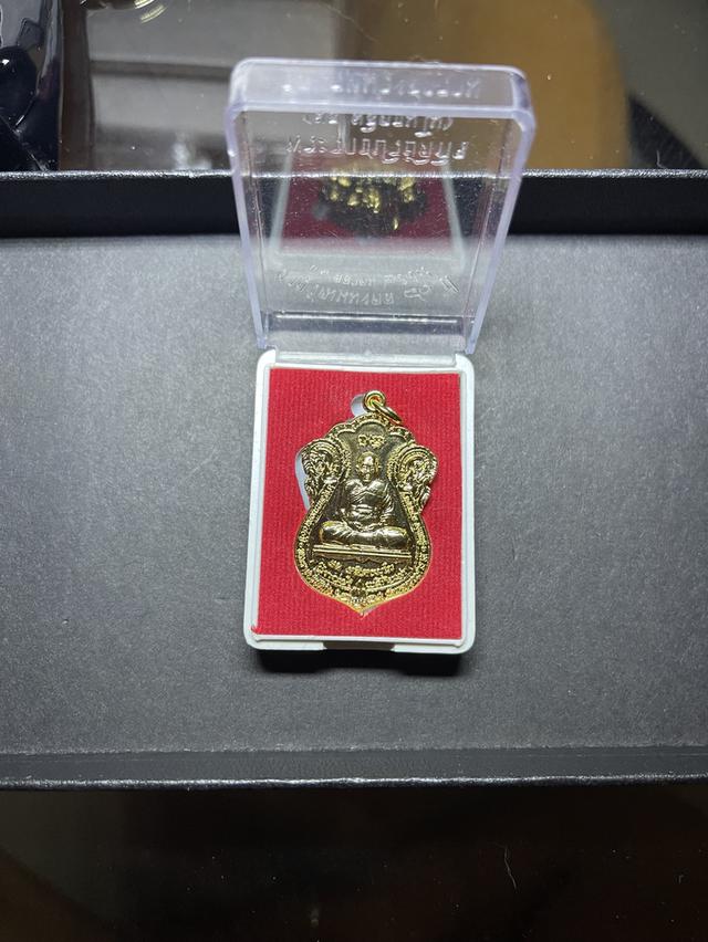 เหรียญพระครูประภากรวิศิษฐ์ วัดกุมภีลบรรพต ควนกาหลง สตูล ปี2537 ... เหรียญไม่เคยถูกใช้ เก็บอยู่ในกล่องตลอด    เหรียญสวยมาก รูปที่ 7