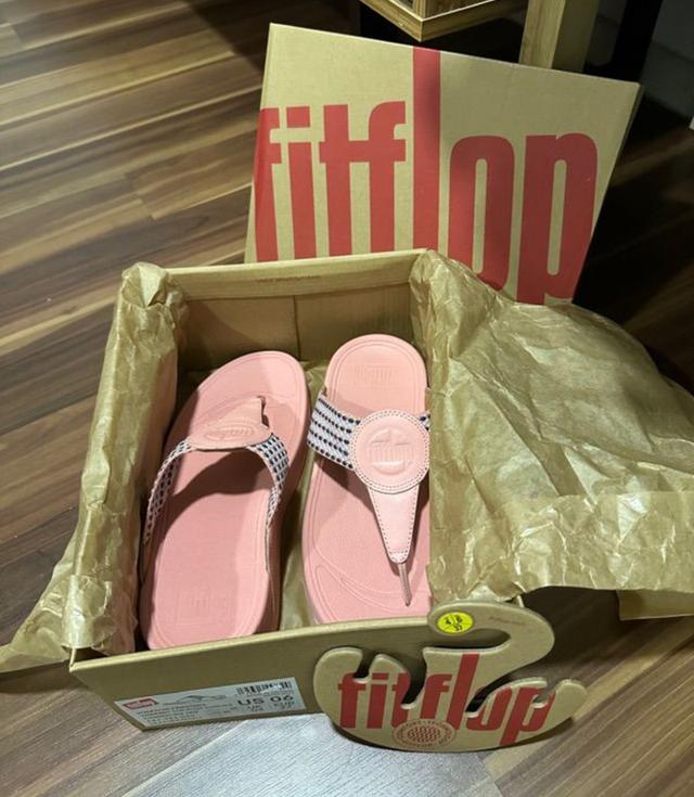 รองเท้าแตะผู้หญิง Fitflop  1