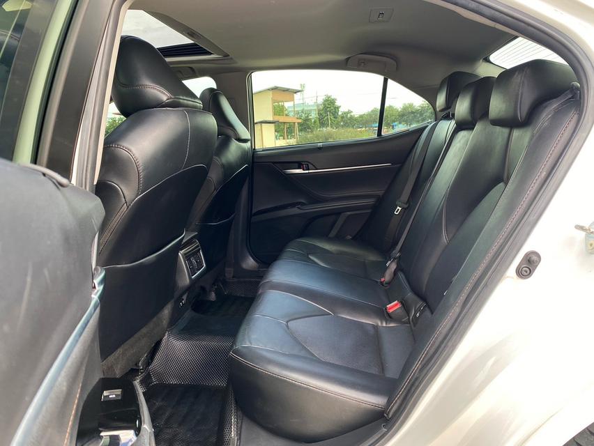 Toyota Camry 2.5G ปี20 19