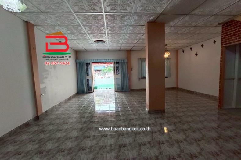 ทาวน์เฮาส์ หมู่บ้าน จิตภาวรรณ (รังสิต-นครนายก คลอง 11) เนื้อที่ 21.8 ตรว. ใกล้วัดสระบัว ถนนรังสิต-นครนายก ตำบลบึงน้ำรักษ์ อำเภอธัญบุรี จังหวัดปทุมธานี