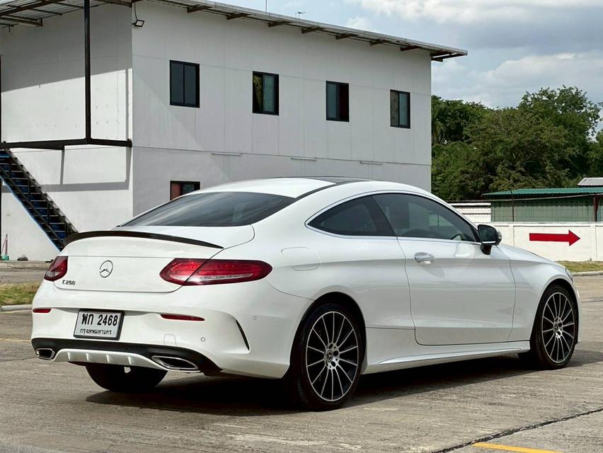 Mercedes Benz C250 Coupe AMG 9G (W205) ปี 2018 จด 2019  Mileage 64,xxx km  8