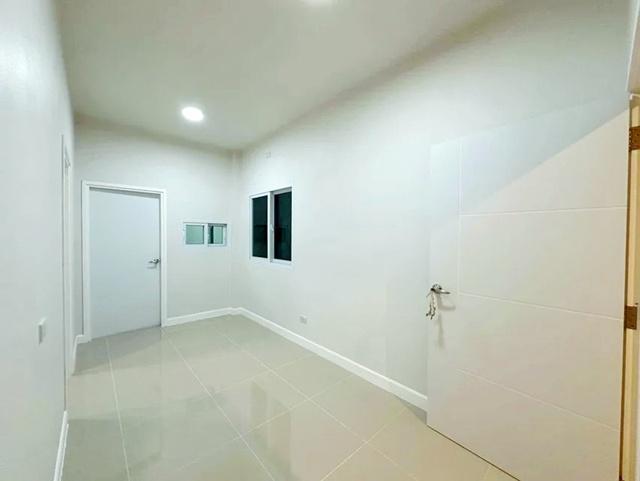 ซ.ไร่ขิง 34-38 ตลาดน้ำดอนหวาย ปั๊มน้ำมันพีที สามพราน4 1.7 กม. ให้เช่าบ้านเดี่ยวมินิมอลชั้นเดียว 27 ตร.วา.2 นอน 1 น้ำ พร้ 4