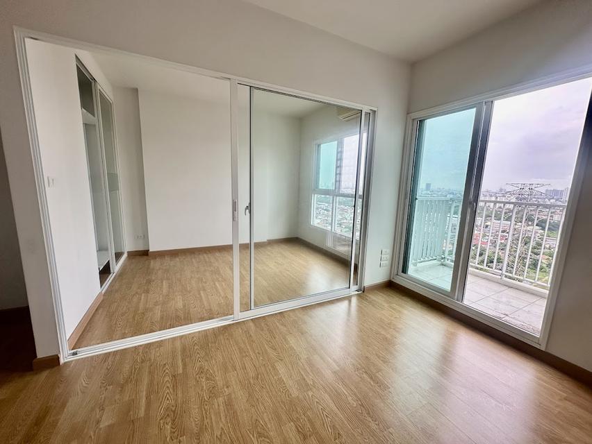 คอนโดมิเนียม  พาร์คแลนด์ รัชดา - วงศ์สว่าง คอนโดติด MRT วงศ์สว่าง ชั้น 17 วิวเมือง  2