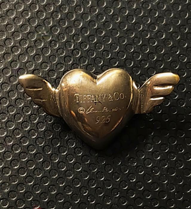 จี้เงินแท้วินเทจ  หัวใจมีปีก" (Angel Heart / Wings Heart)Tiffany8Co.Elsa Peretti Flying HeartPendant