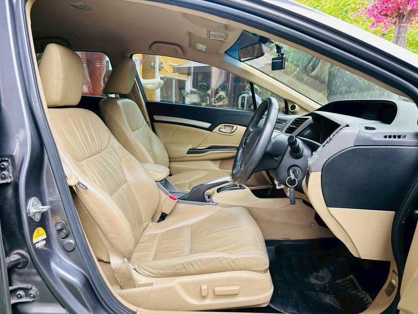 ไก่รถสวยคัดเกรดAคะ ราคาพิเศษขายเพียง275,000บาท ถูกกว่านี้คุ้มกว่HONDA CIVIC ตัว E เครื่อง1.8cc.  เกียร์AUTO ปี 2013 #รถไมล์แท้100%คะ  8