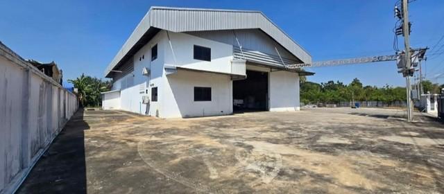 ให้เช่าโกดังเมืองฉะเชิงเทรา ขนาดโกดัง 500 ตารางเมตร พื้นที่ใช้สอยภายนอกอาคารอีก 1,850 ตรม. มีใบรง. 4(ฉีดพลาสติก) 3