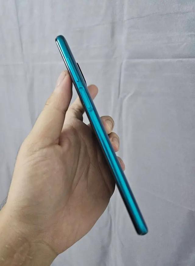 ส่งต่อมือถือสวยๆ Redmi Note 9 4