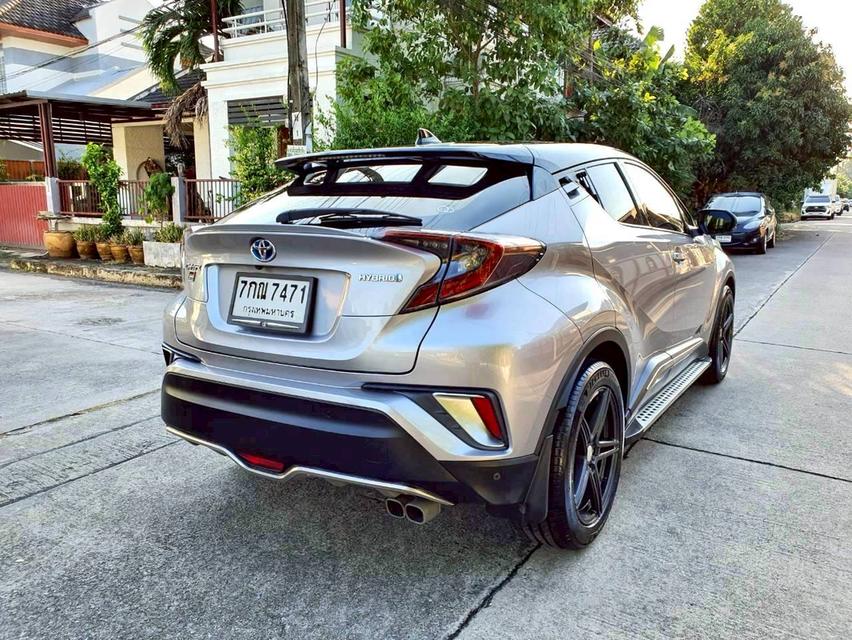 #TOYOTA C-HR 1.8 HYBRID HIGH ปี 2018 สีเทา-ดำ เกียร์ AT #รถมือเดียว #มีประกันภัยชั้น1 #รถเข้าศูนย์ตลอด 🌟 ราคา 449,000 บาท 🌟 เครดิตดีฟรีดา รูปย่อยที่ 3