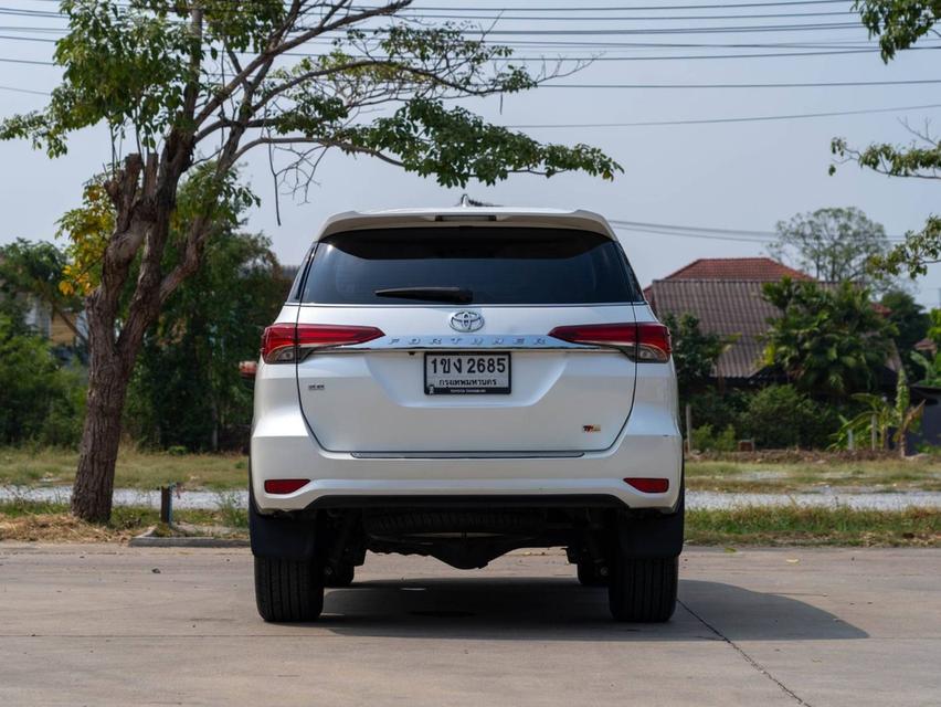 ขาย Toyota Fortuner 2.8V ปี20 6