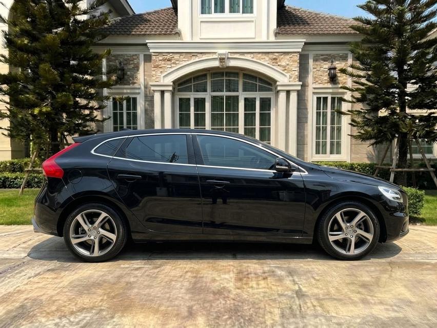 ปี2018 VOLVO V40 T4 (MNC) TOP มือเดียวป้ายแดง รูปที่ 4