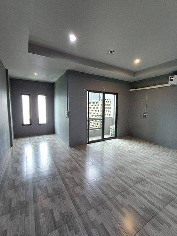 ให้เช่า ทาวน์โฮม 3 ชั้น ลาดพร้าว บางกะปิ รามคำแหง ซอยลาดพร้าว124 สไตล์ลอฟท์ ใกล้ MRT มหาดไทย ท่าเรือมหาดไทย เหมาะโฮมออฟฟิศ 15