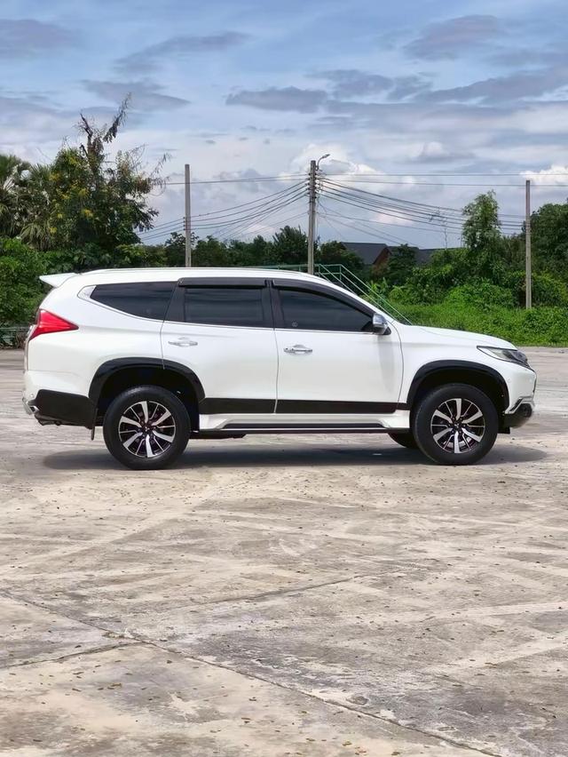 MITSUBISHI PAJERO 2.4 GT DIESEL 2WD 2018 4