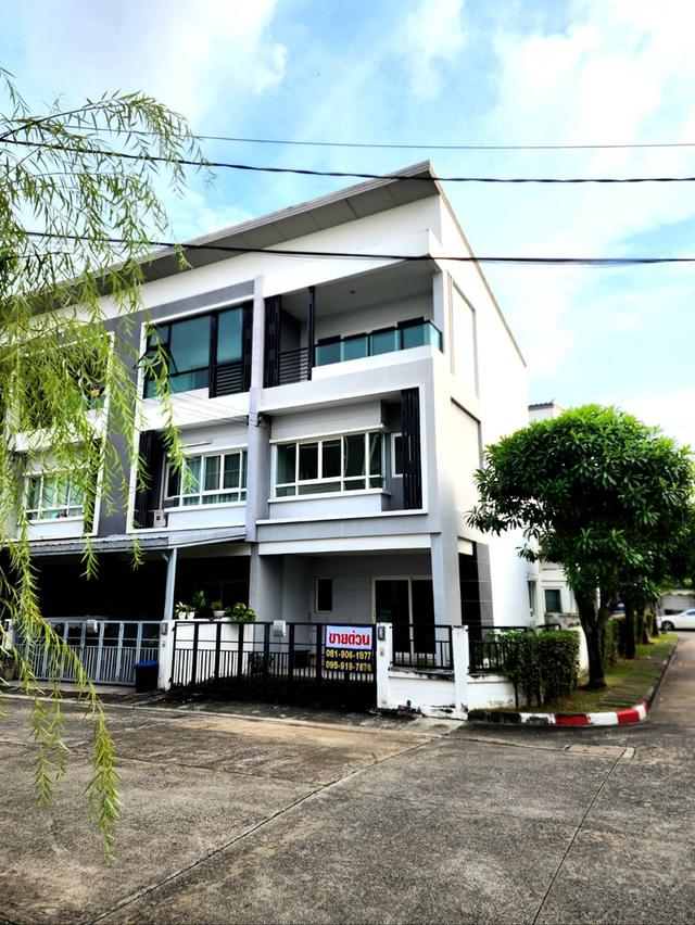 ทาวน์โฮมวัชรพล หมู่บ้าน The Ricco Town วัชรพล ถนนร่วมมิตรพัฒนา รามอินทรา บางเขน 2