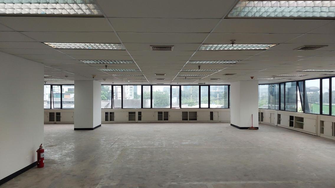 ขาย Prime Office ชั้น 3 วิวสวนเบญจกิตติ บนอาคารโอเชี่ยน ทาวเวอร์ 1 ทำเลดี เดินทางสะดวก 6
