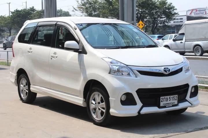 ขายด่วน Toyota Avanza 4