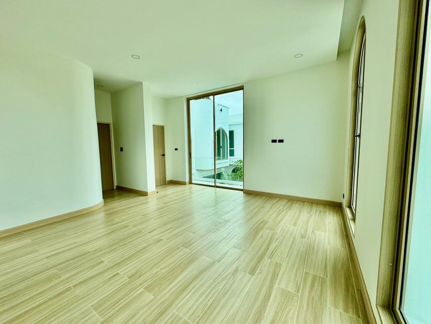 Brand New Pool Villa Pattaya For Sale  10